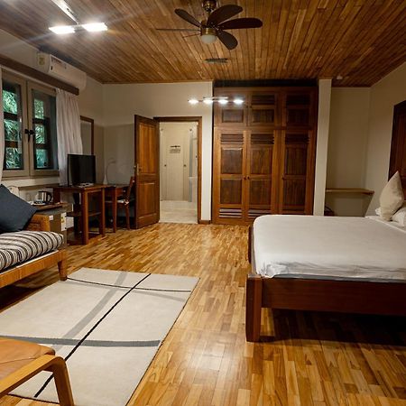 Esther'S Hotel أكرا المظهر الخارجي الصورة