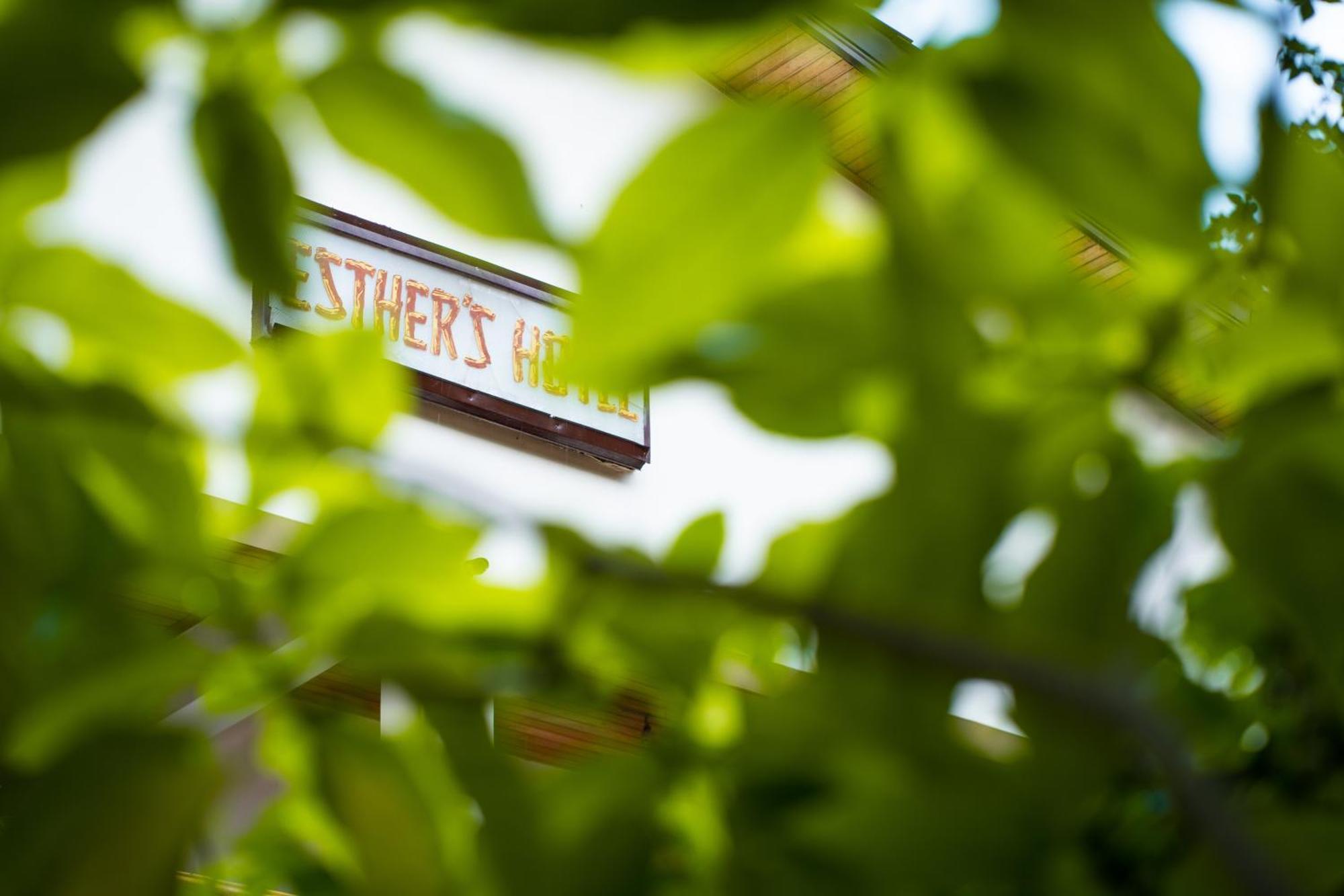 Esther'S Hotel أكرا المظهر الخارجي الصورة