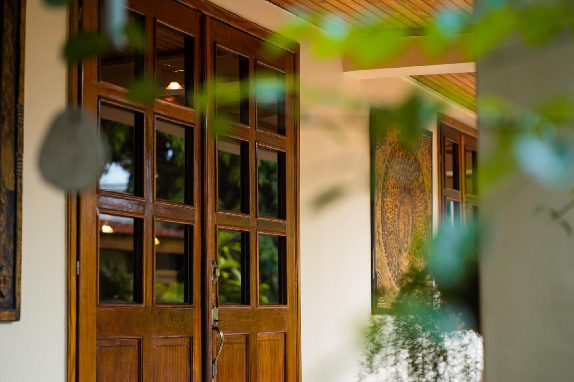 Esther'S Hotel أكرا المظهر الخارجي الصورة