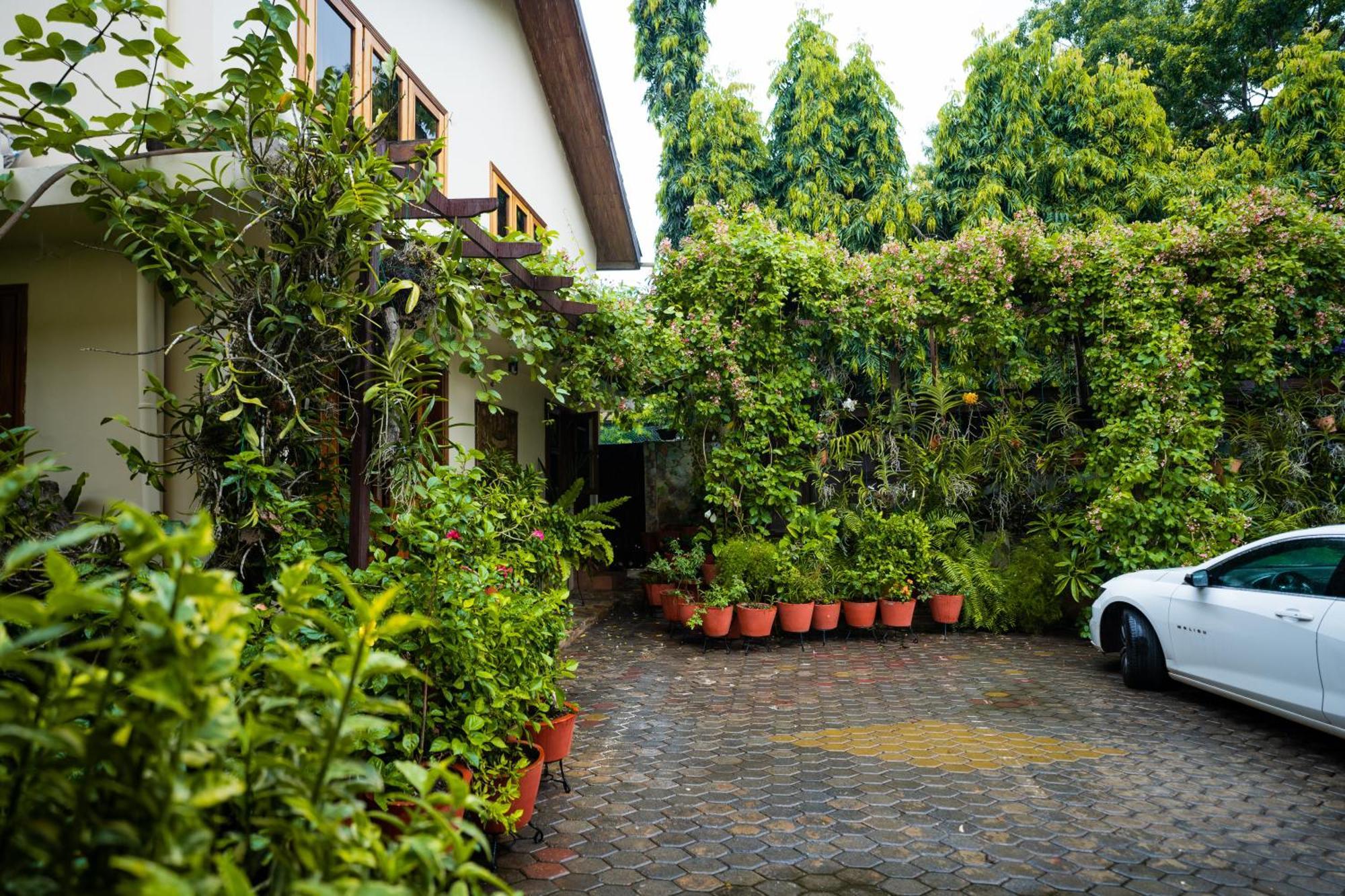 Esther'S Hotel أكرا المظهر الخارجي الصورة